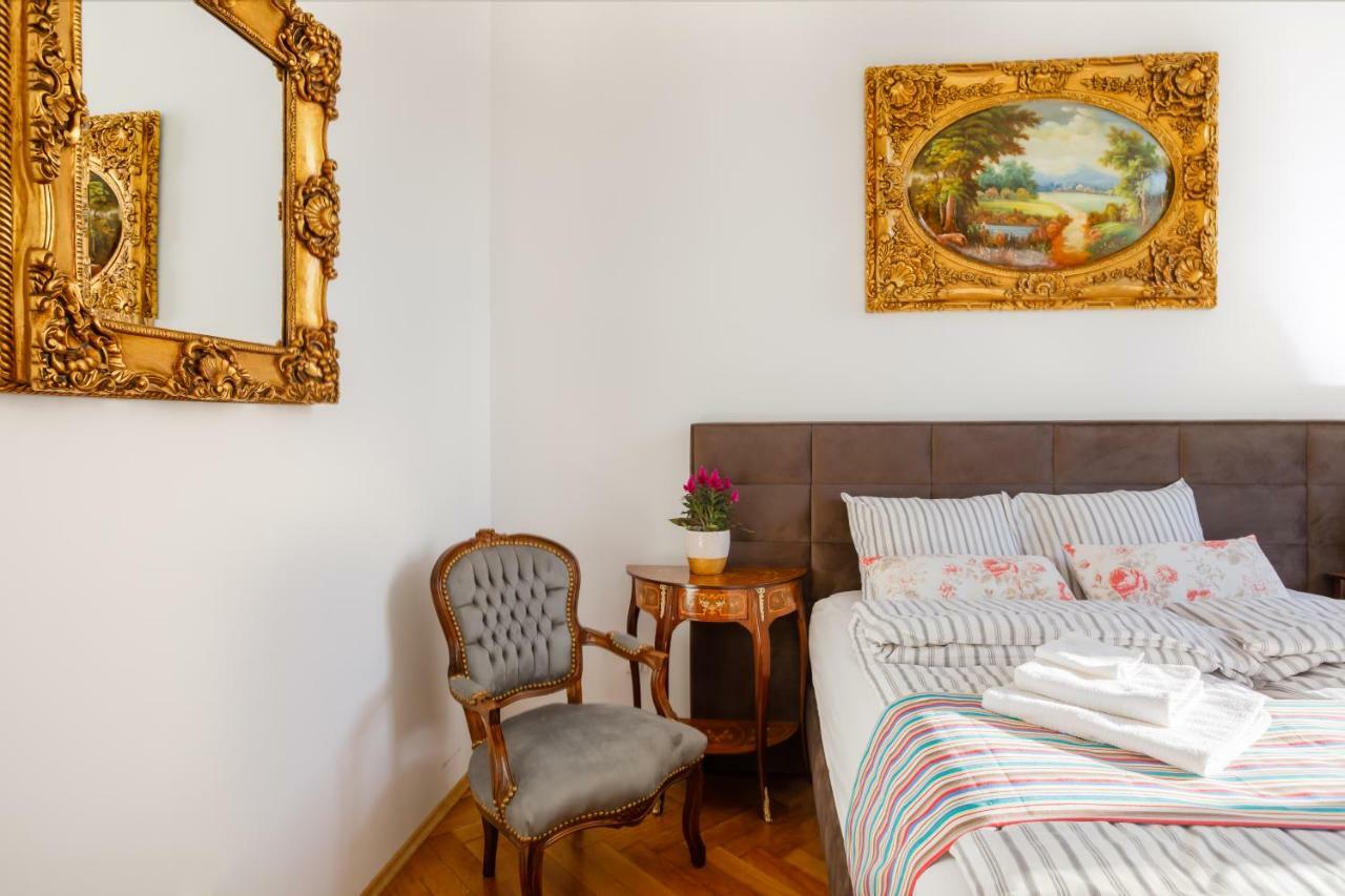 Ok Apartments Old Town Cracovia Esterno foto