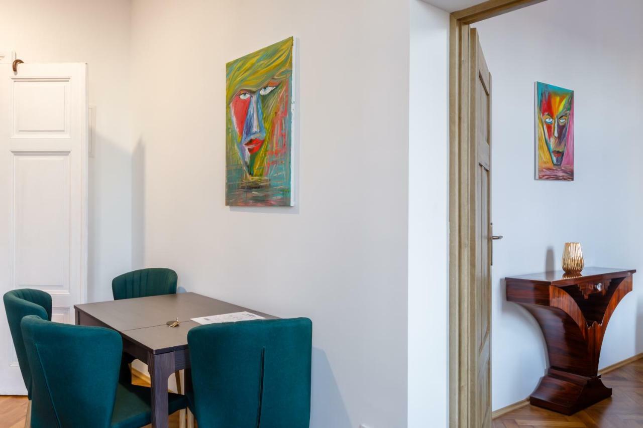 Ok Apartments Old Town Cracovia Esterno foto